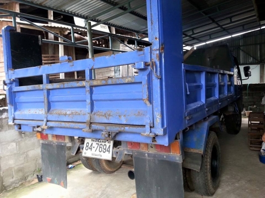 ขายดั้มISUZU NPR120แรง เครื่องดี แคชซีสวย ยางดี ภายในสวย แอร์เย็น เฟืองท้ายใหญ่F สภาพพร้อมใช้งาน เอกสารพร้อมโอน สนใจโทร 090-8588220คุณนะ 093-3258446คุณบิว ID:narong498 หรือเข้าดูสินค้าอื่นๆได้ที่ www.truck.in.th/498 หรือเพจFacebook ณรงค์ ซื้อขายรถมือสอง (