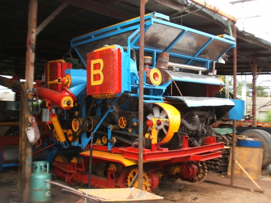 ขายรถเกี่ยวข้าว 12 คัน มีทุกยี่ห้อ ราคาเริ่มต้นที่ 150,000 - 1,200,000 บาท