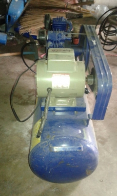 ขายปั้มลม  hero vh -51    1/2 แรง 2สูบ  75  ลิตร