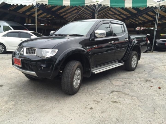 MITSU TRITOR 4DR. PLUS ปี15 เกียMT. 2.5โทร0877758887 นางคร้า