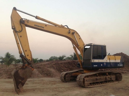 แม็กโครมือสอง,Komatsu PC200-5 ไฟฟ้าครบ,คอนโทรลสั้น,แอร์เย็น,เอกสารอินวอยส์,ช่วงล่างเป่ะ