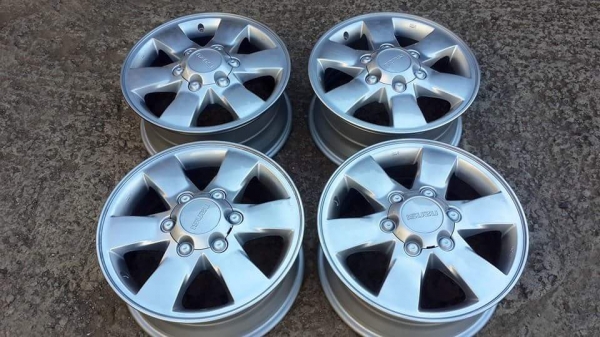 แม็ก Isuzu ขอบ 16 แม็กเปล่าไม่มียาง