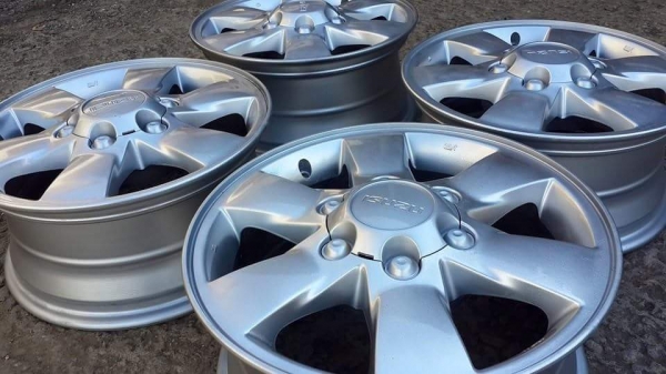 แม็ก Isuzu ขอบ 16 แม็กเปล่าไม่มียาง