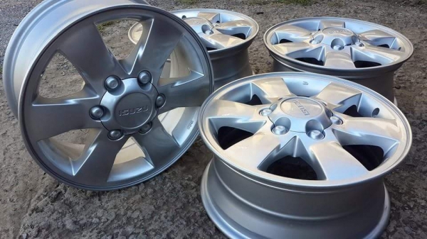 แม็ก Isuzu ขอบ 16 แม็กเปล่าไม่มียาง