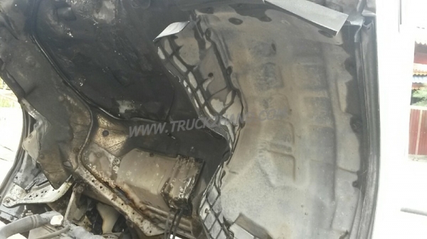 รถบรรทุก 6 ล้อ ISUZU NKR  ขนาด 85 แรงม้า แบบกระบะบรรทุกมีข้างเสริม