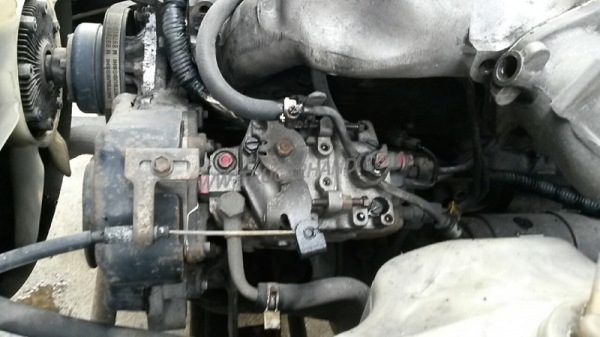 รถบรรทุก 6 ล้อ ISUZU NKR  ขนาด 85 แรงม้า แบบกระบะบรรทุกมีข้างเสริม