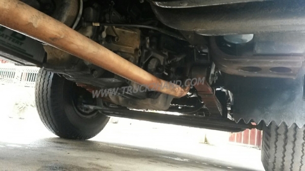 รถบรรทุก 6 ล้อ ISUZU NKR  ขนาด 85 แรงม้า แบบกระบะบรรทุกมีข้างเสริม