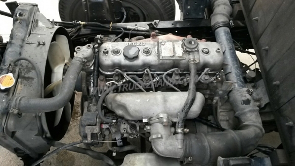 รถบรรทุก 6 ล้อ ISUZU NKR  ขนาด 85 แรงม้า แบบกระบะบรรทุกมีข้างเสริม