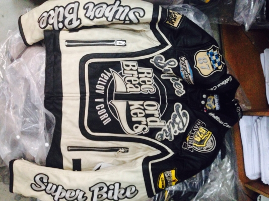 เสื้อ ออกทริป ของเข้า Yellow corn bb-2103  ยี่ห้อ JAPAN ของนำเข้า เสื้อ YELLOW CORN ของแท้ 100 \% มี7 รุ่นมี M L LL XXLเสื้อ ออกทริป ของเข้า Yellow corn bb-2103  ยี่ห้อ JAPAN ของนำเข้า เสื้อ YELLOW CORN ของแท้ 100 \% มี7 รุ่นมี M L LL XXL