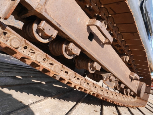 SK200-8-YN11-45577-YR2006-5609Hr ใบแทร็ค 800 mm ถึงไทยเร็ว ๆ นี้ครับ