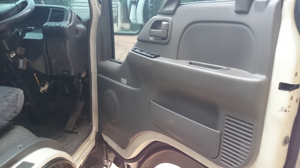 ขายรถ 6ล้อ elf ไม่ติดเวลาทะเบียนเล็กเล่มพร้อมโอน