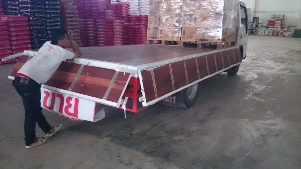 ขายรถ 6ล้อ elf ไม่ติดเวลาทะเบียนเล็กเล่มพร้อมโอน