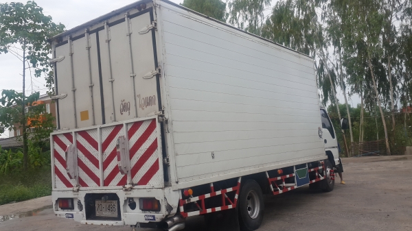 ขายNQR 150แรงม้า  ยาว 5.5 เมตร