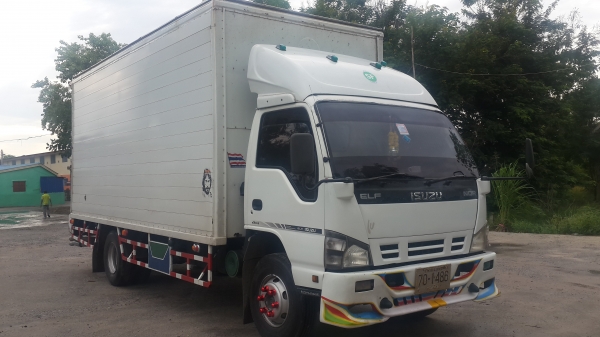 ขายNQR 150แรงม้า  ยาว 5.5 เมตร