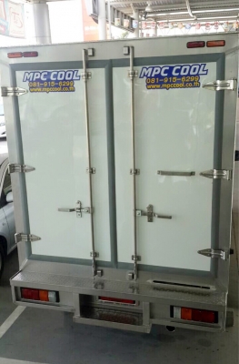 รถตู้ห้องเย็น TOYOTA REVO ดาวน์59,000.- แรงกว่าประหยัดกว่า รองรับการบรรทุกได้มากกว่า รถตู้ห้องเย็น TOYOTA REVO ดาวน์59,000.- แรงกว่าประหยัดกว่า รองรับการบรรทุกได้มากกว่า