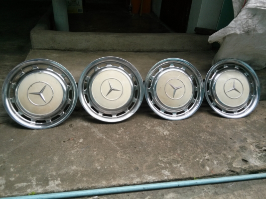 ขาย ฝาครอบล้อเบนซ์