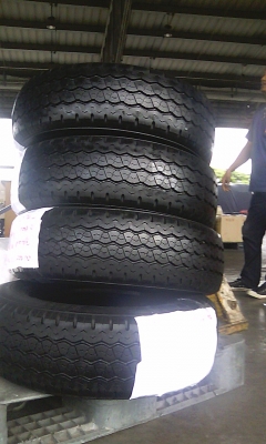 ยางกระบะขอบ15 บริดสโตน215-70-R15(4เส้น 1,900บ)ดอกหนามาก80\% ยางกระบะขอบ15 บริดสโตน215-70-R15(4เส้น 1,900บ)ดอกหนามาก80\%