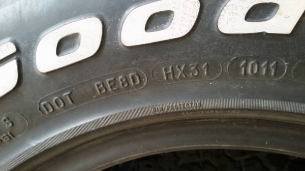 ขายยาง bf all 265/70/16 ปี 11