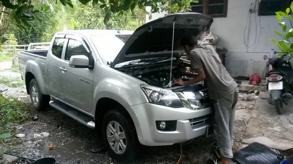 ขายออนิว เคยแจ้งจอด จดใหม่ ปี13ไฮแลนเดอร์ รถสวยสอาดเดิมๆไม่เคยชน ขาย399999บาท0896069238 รายละเอียดโทรมาคุยคับ