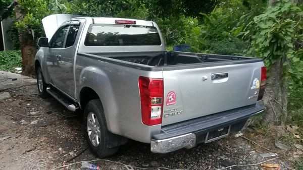 ขายออนิว เคยแจ้งจอด จดใหม่ ปี13ไฮแลนเดอร์ รถสวยสอาดเดิมๆไม่เคยชน ขาย399999บาท0896069238 รายละเอียดโทรมาคุยคับ