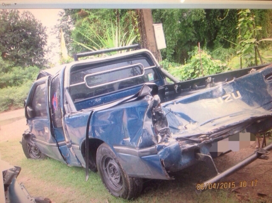 ซากอีซูซุมังกรรื้ออะไหลขายทั้งหมดมีหลายรุ่นเล่มทะเบียนเเจ้งจอด