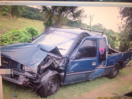 ซากอีซูซุมังกรรื้ออะไหลขายทั้งหมดมีหลายรุ่นเล่มทะเบียนเเจ้งจอด