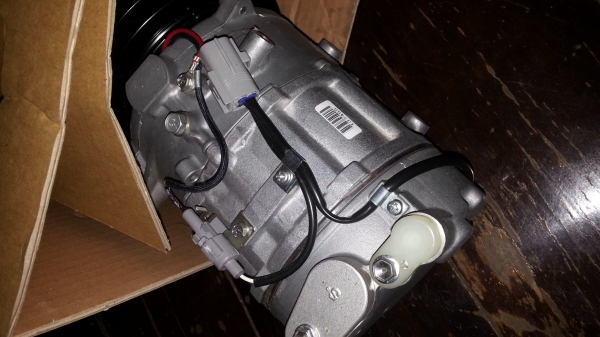 ขายคอมแอร์รถบรรทุก ใหม่แท้ 8,500 ราคานี้ถูกมากแล้วครับ