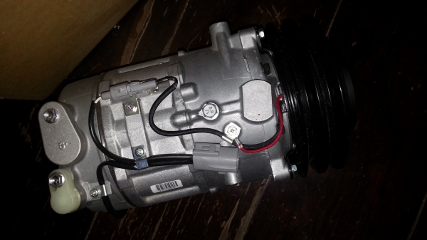 ขายคอมแอร์รถบรรทุก ใหม่แท้ 8,500 ราคานี้ถูกมากแล้วครับ