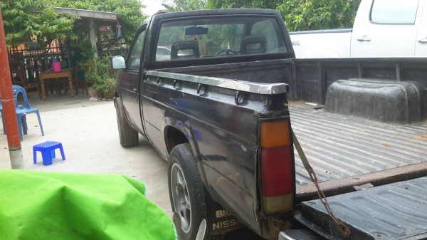 รถNISSAN BIG M ทะเบียนขาด1ปี จดทะเบียนปี33 เครื่อง2500 รถNISSAN BIG M ทะเบียนขาด1ปี จดทะเบียนปี33 เครื่อง2500