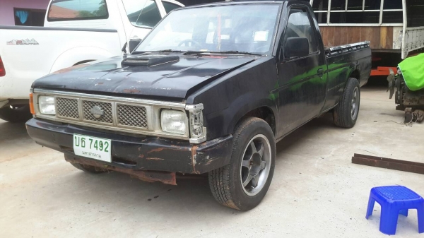 รถNISSAN BIG M ทะเบียนขาด1ปี จดทะเบียนปี33 เครื่อง2500 รถNISSAN BIG M ทะเบียนขาด1ปี จดทะเบียนปี33 เครื่อง2500