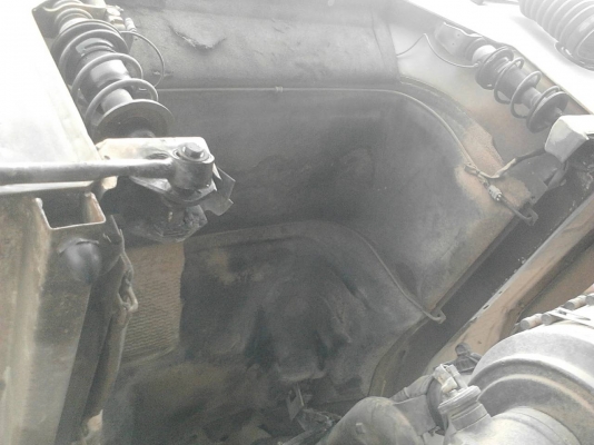 รถ 10 ล้อ VOLVO  โม่ปูน  320 แรงม้า. ปี 45   ( มีขาย 3 คัน. )      สนใจติดต่อ  081 - 6079515