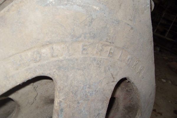 รอกใช้กับเรือ 5 ตัน. รอกใช้กับเรือ 5 ตัน.