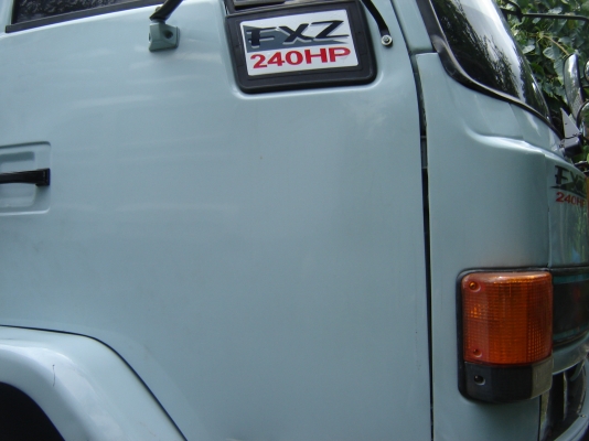 ขายรถพ่วง ISUZU 240 แรง พร้อมใช้งานราคา 1450000 บาท  จัดไฟแนนท์ได้ 900000 บาท โทร 0843376760