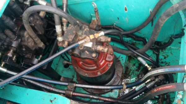ขายรถแบคโฮ KOBELCO SK200 YN10-39XXX ทำงาน 18556ชั่วโมง สนใจโทร 081-970-1072