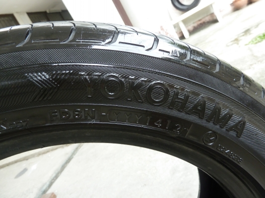ขายยาง YOKOHAMA ADVAN dB 195-55-15 ปี12 650บาท ดอกหนาๆสวยสภาพดี
