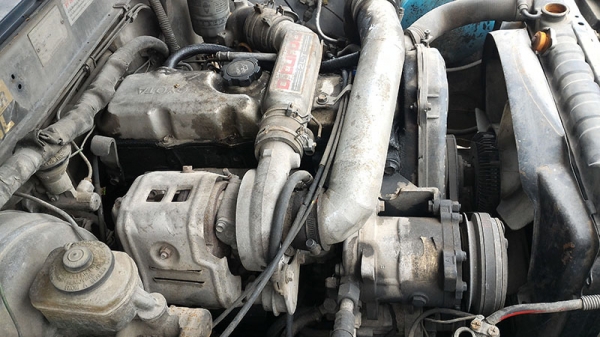 ขายเครื่องยนต์ TOYOTA2L TURBO