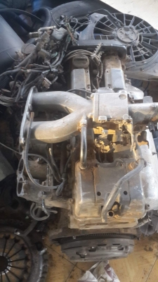 ขายเครื่อง 2J ถอดลงจากรถตู้ ขายเครื่อง 2J ถอดลงจากรถตู้