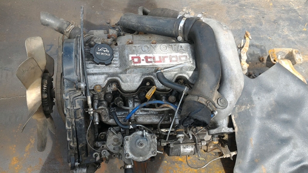 ขายเครื่องยนต์ TOYOTA 2C TURBO