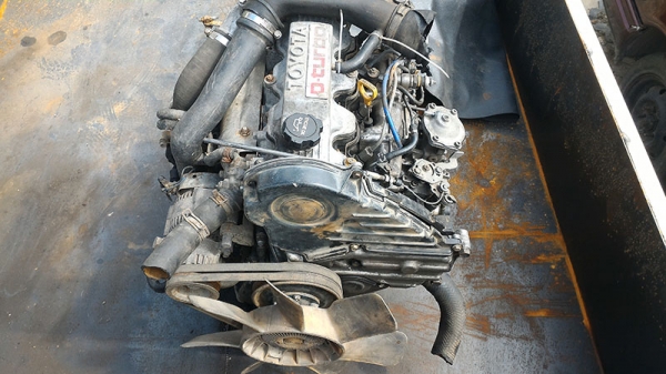 ขายเครื่องยนต์ TOYOTA 2C TURBO