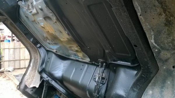 ขาย 6 ล้อ NPR59LU5M ห้างแท้ปี 35 คัสซีสวยตลอดเส้น เครื่อง 4BD1 115 แรงม้า เกียร์สั้น พวงมาลัยพาวเวอร์ มีคอกไม้ให้ด้วย ทะเบียนพร้อมโอน