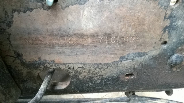 ขาย 6 ล้อ NPR59LU5M ห้างแท้ปี 35 คัสซีสวยตลอดเส้น เครื่อง 4BD1 115 แรงม้า เกียร์สั้น พวงมาลัยพาวเวอร์ มีคอกไม้ให้ด้วย ทะเบียนพร้อมโอน