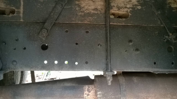 ขาย 6 ล้อ NPR59LU5M ห้างแท้ปี 35 คัสซีสวยตลอดเส้น เครื่อง 4BD1 115 แรงม้า เกียร์สั้น พวงมาลัยพาวเวอร์ มีคอกไม้ให้ด้วย ทะเบียนพร้อมโอน