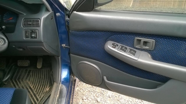 ขายรถเก๋ง TOYOTA SOLUNA 1.5 GLi ปี 2001/2544 เกียร์ออโต้ กระจกไฟฟ้า แอร์เย็น ทะเบียนพร้อมโอน