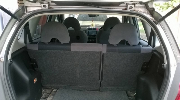 ขาย HONDA JAZZ 1.5 ปี 2004/2547 สวยบางเดิม เกียร์ออโต้ ทะเบียนพร้อมโอน ขาย HONDA JAZZ 1.5 ปี 2004/2547 สวยบางเดิม เกียร์ออโต้ ทะเบียนพร้อมโอน