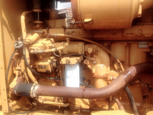 CAT 140G - 5 MD Serial 3168 รถเกรดเดอร์ เอกสารเล่มทะเบียนครบพร้อมโอน รถสวยสภาพดีมากครับพร้อมใช้งานได้เลย เครื่องแน่นดีแรงดีไม่มีเยิ้ม ระบบไฮดรอลิกส์ไม่มีแตกเยิ้มเลย ช่วงล่างแน่น ราคาต่อรองได้ครับ