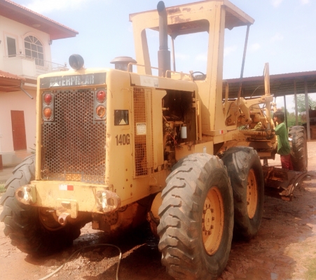 CAT 140G - 5 MD Serial 3168 รถเกรดเดอร์ เอกสารเล่มทะเบียนครบพร้อมโอน รถสวยสภาพดีมากครับพร้อมใช้งานได้เลย เครื่องแน่นดีแรงดีไม่มีเยิ้ม ระบบไฮดรอลิกส์ไม่มีแตกเยิ้มเลย ช่วงล่างแน่น ราคาต่อรองได้ครับ
