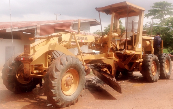 CAT 140G - 5 MD Serial 3168 รถเกรดเดอร์ เอกสารเล่มทะเบียนครบพร้อมโอน รถสวยสภาพดีมากครับพร้อมใช้งานได้เลย เครื่องแน่นดีแรงดีไม่มีเยิ้ม ระบบไฮดรอลิกส์ไม่มีแตกเยิ้มเลย ช่วงล่างแน่น ราคาต่อรองได้ครับ