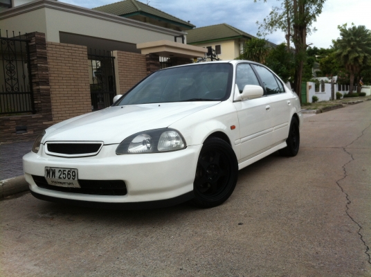 Civic ตาโต เครื่อง D15B Auto เพิ่งวาง สีขาวType R