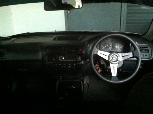 Civic ตาโต เครื่อง D15B Auto เพิ่งวาง สีขาวType R Civic ตาโต เครื่อง D15B Auto เพิ่งวาง สีขาวType R