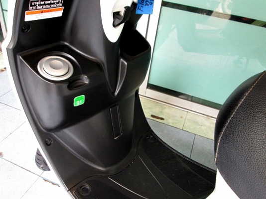 filano สีขาว พิมนิยม สีขายดี ระบบหัวฉีด ล้อแมกซ์ รถเดือน พฤศจิกายน ปี 57 ไมล์ 3 พันโล แถม 4 รายการ 31900